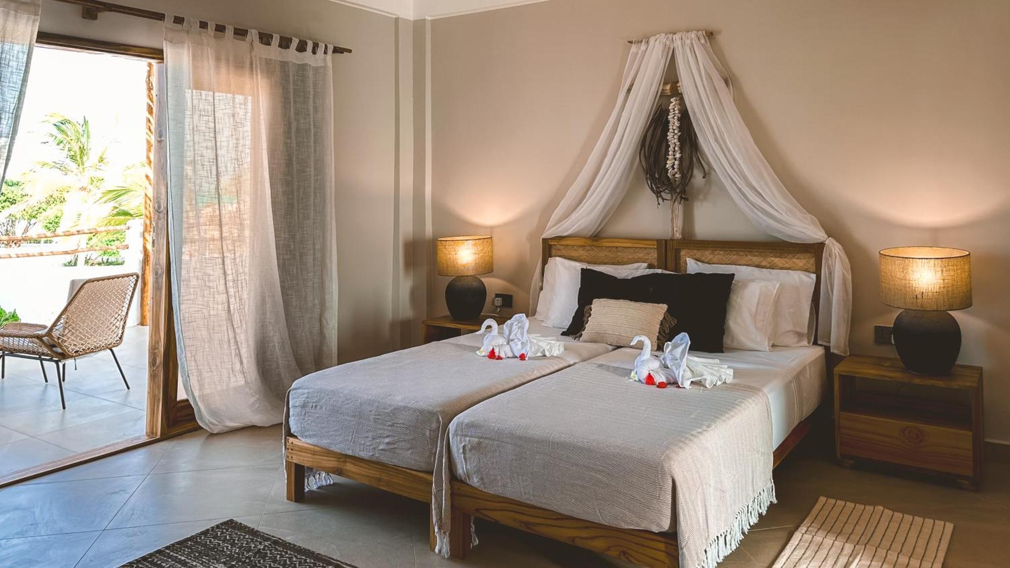 Kaskazi Hotel Zanzibar Джамбиани Экстерьер фото