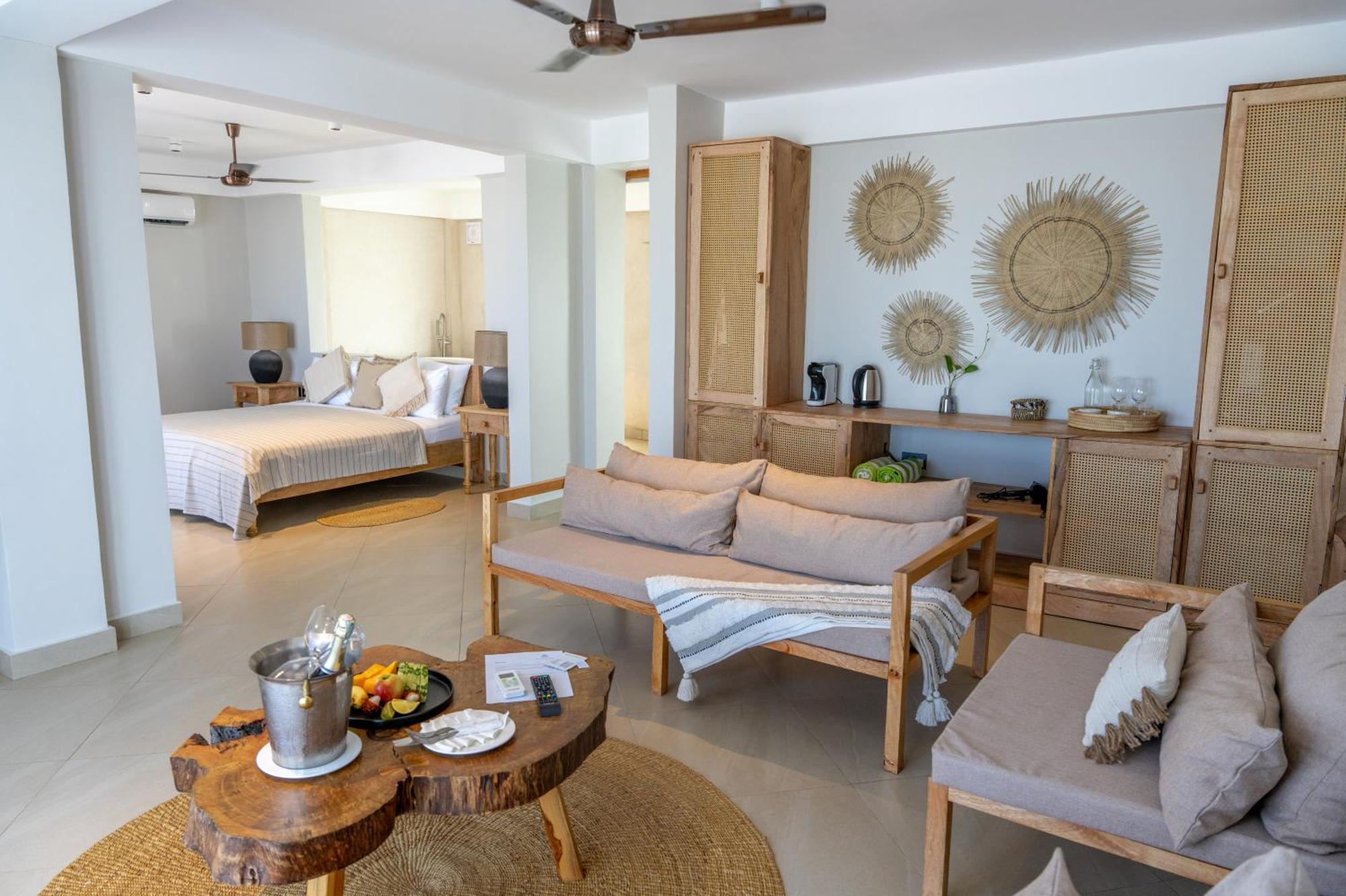 Kaskazi Hotel Zanzibar Джамбиани Экстерьер фото